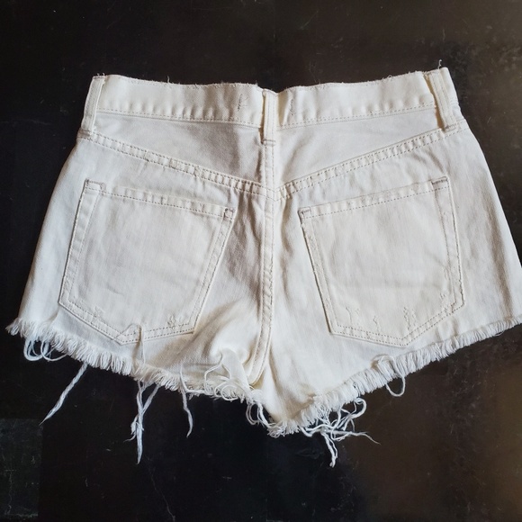 We the Free Off-White Ripped High Waisted Shorts - Picture 2 of 5